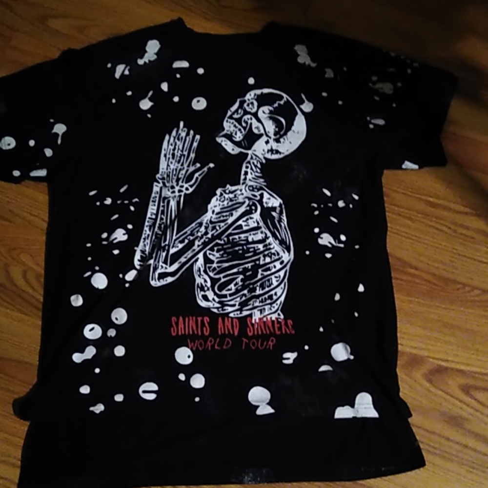 Saints & sinners t shirt